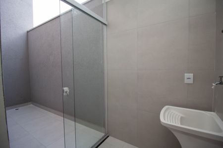 Apartamento à venda com 44m², 2 quartos e 1 vaga Apartamento à venda com 44m², 2 quartos e 1 vagaÁrea de Serviço