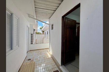 Casa para alugar com 160m², 2 quartos e 2 vagasVaranda Suíte 