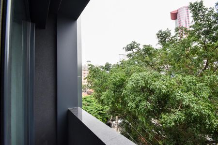 varanda quarto de kitnet/studio para alugar com 1 quarto, 23m² em Pinheiros, São Paulo
