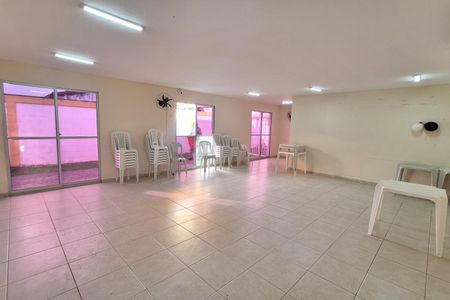 Apartamento para alugar com 76m², 2 quartos e 1 vagaÁrea comum - Salão de festas