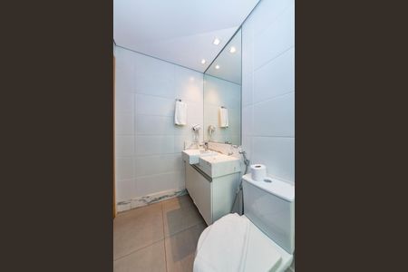 Apartamento à venda com 62m², 1 quarto e 1 vaga Apartamento à venda com 62m², 1 quarto e 1 vagaBanheiro da Suíte