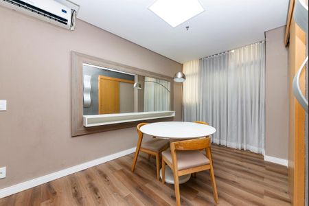 Apartamento à venda com 62m², 1 quarto e 1 vaga Apartamento à venda com 62m², 1 quarto e 1 vagaSala 2