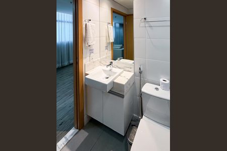 Apartamento à venda com 62m², 1 quarto e 1 vaga Apartamento à venda com 62m², 1 quarto e 1 vagaBanheiro social