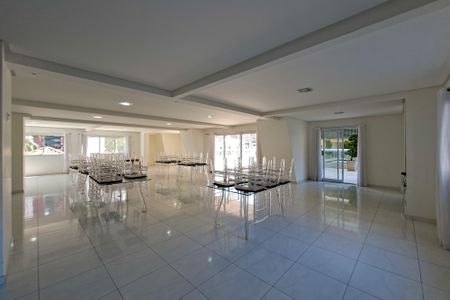 Apartamento para alugar com 102m², 3 quartos e 2 vagas Apartamento para alugar com 102m², 3 quartos e 2 vagasÁrea comum - Salão de festas
