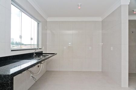  Sala e cozinha de apartamento à venda com 2 quartos, 52m² em Vila Mangalot, São Paulo