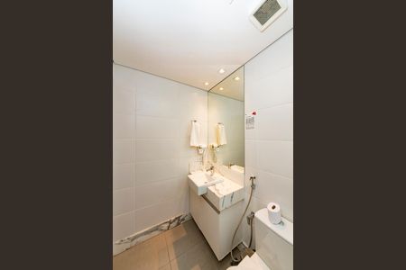 Apartamento à venda com 51m², 1 quarto e 1 vaga Apartamento à venda com 51m², 1 quarto e 1 vagaBanheiro da Suíte