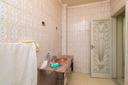 Apartamento para alugar com 69m², 2 quartos e sem vagaBanheiro