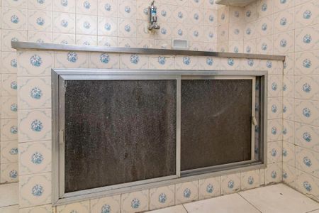 Apartamento para alugar com 69m², 2 quartos e sem vagaCozinha - Armários