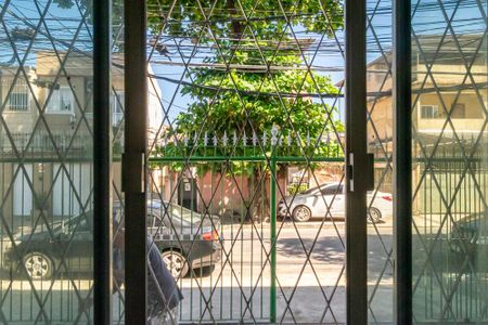 Vista do Quarto 1 de apartamento para alugar com 2 quartos, 69m² em Ramos, Rio de Janeiro