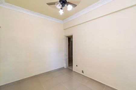 Sala de apartamento para alugar com 2 quartos, 69m² em Ramos, Rio de Janeiro