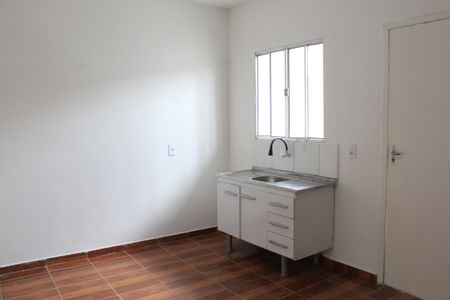 Cozinha de kitnet/studio para alugar com 1 quarto, 30m² em Parque Mirante da Mata, Cotia
