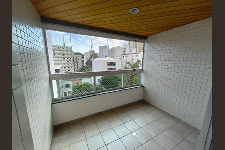 Apartamento para alugar com 115m², 3 quartos e 2 vagas