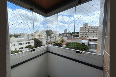 Apartamento para alugar com 115m², 3 quartos e 2 vagas