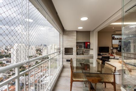 Apartamento à venda com 83m², 2 quartos e 2 vagasVaranda