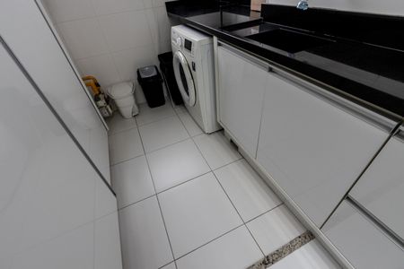 Apartamento à venda com 83m², 2 quartos e 2 vagasÁrea de Serviço