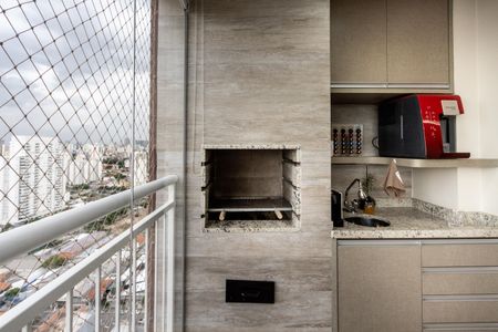 Apartamento à venda com 83m², 2 quartos e 2 vagasVaranda