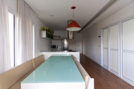 Apartamento à venda com 83m², 2 quartos e 2 vagasEspaço Gourmet
