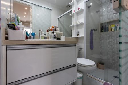 Apartamento à venda com 83m², 2 quartos e 2 vagasQuarto 1 - Banheiro