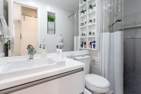 Apartamento à venda com 83m², 2 quartos e 2 vagasBanheiro do Corredor