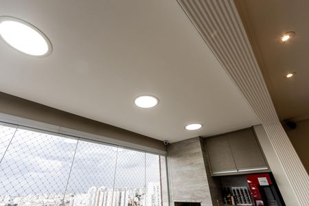 Apartamento à venda com 83m², 2 quartos e 2 vagasVaranda