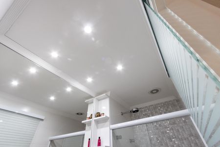 Apartamento à venda com 83m², 2 quartos e 2 vagasQuarto 1 - Banheiro