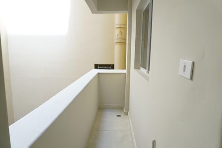 Apartamento para alugar com 114m², 2 quartos e sem vagaVaranda