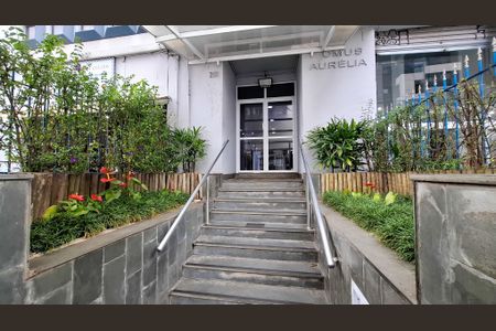 Apartamento à venda com 66m², 2 quartos e sem vagaEntrada do Prédio