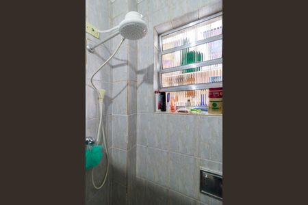 Casa à venda com 150m², 3 quartos e 2 vagasSuíte 1 - Banheiro