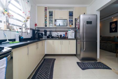 Casa à venda com 150m², 3 quartos e 2 vagasCozinha