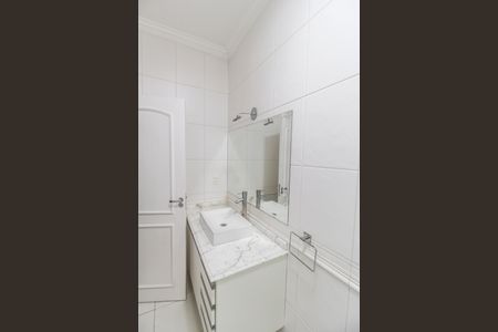 Casa de condomínio à venda com 436m², 4 quartos e 8 vagasBanheiro da Suíte