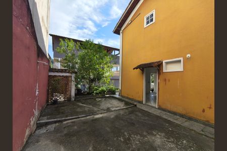 Casa de condomínio à venda com 87m², 2 quartos e 1 vaga Casa de condomínio à venda com 87m², 2 quartos e 1 vagaQuintal