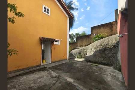 Casa de condomínio à venda com 87m², 2 quartos e 1 vaga Casa de condomínio à venda com 87m², 2 quartos e 1 vagaQuintal