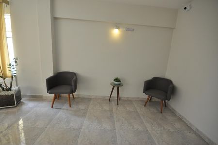 Apartamento para alugar com 74m², 2 quartos e 1 vagaHall social