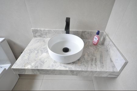 Apartamento para alugar com 74m², 2 quartos e 1 vagaBanheiro Social