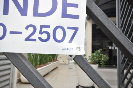 Apartamento para alugar com 74m², 2 quartos e 1 vagaPlaca