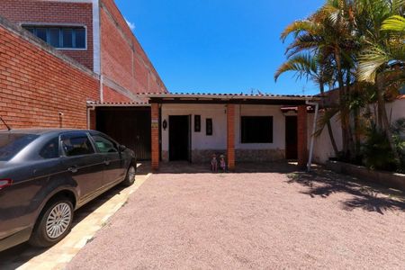 Casa para alugar com 180m², 4 quartos e 4 vagas Casa para alugar com 180m², 4 quartos e 4 vagasÁrea Externa