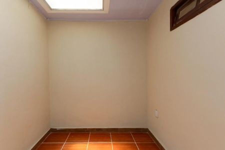 Casa para alugar com 180m², 4 quartos e 4 vagas Casa para alugar com 180m², 4 quartos e 4 vagasQuarto 4