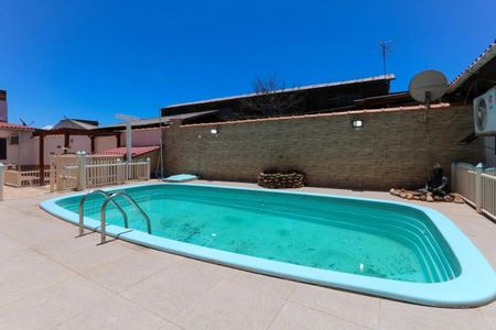 Casa para alugar com 180m², 4 quartos e 4 vagas Casa para alugar com 180m², 4 quartos e 4 vagasÁrea Externa