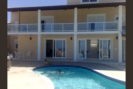 Casa para alugar com 5 quartos, 300m² em Pituaçu, Salvador