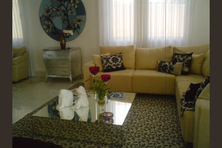 Casa para alugar com 5 quartos, 300m² em Pituaçu, Salvador