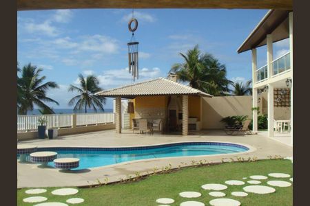 Casa para alugar com 5 quartos, 300m² em Pituaçu, Salvador