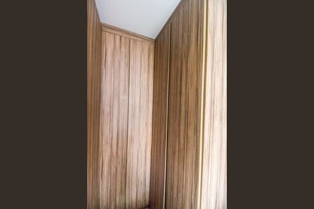 Apartamento para alugar com 98m², 2 quartos e 2 vagas Apartamento para alugar com 98m², 2 quartos e 2 vagasCloset da suíte