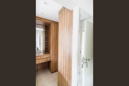 Apartamento para alugar com 98m², 2 quartos e 2 vagas Apartamento para alugar com 98m², 2 quartos e 2 vagasCloset da suíte