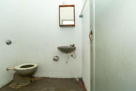 Casa à venda com 220m², 3 quartos e 1 vagaBANHEIRO1