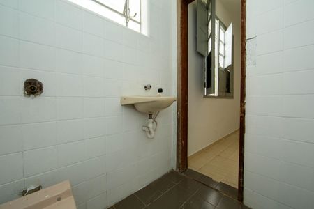 Casa à venda com 220m², 3 quartos e 1 vagaBANHEIRO2