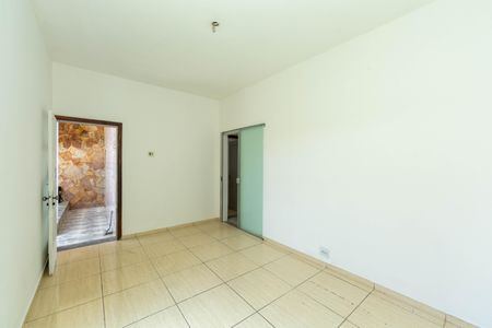 Casa à venda com 220m², 3 quartos e 1 vagaSALA