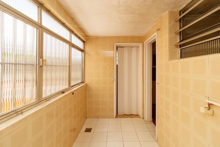 Apartamento para alugar com 124m², 3 quartos e 2 vagas Apartamento para alugar com 124m², 3 quartos e 2 vagasÁrea de Serviço