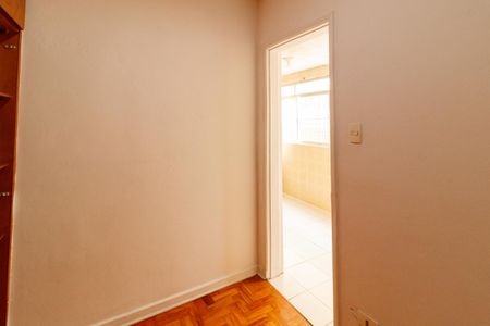 Apartamento para alugar com 124m², 3 quartos e 2 vagas Apartamento para alugar com 124m², 3 quartos e 2 vagasQuarto de Serviço