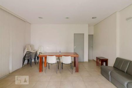 Apartamento para alugar com 73m², 3 quartos e 1 vaga Apartamento para alugar com 73m², 3 quartos e 1 vagaÁrea comum - Salão de festas