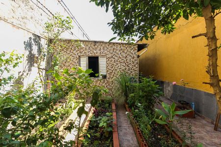 Casa para alugar com 180m², 2 quartos e 2 vagasJardim - Quintal